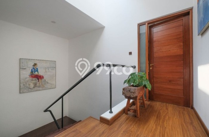 Rumah Elit Modern Tanpa Renovasi di Cipete Jakarta Selatan Rumah Elit Modern Tanpa Renovasi di Cipete Jakarta Selatan