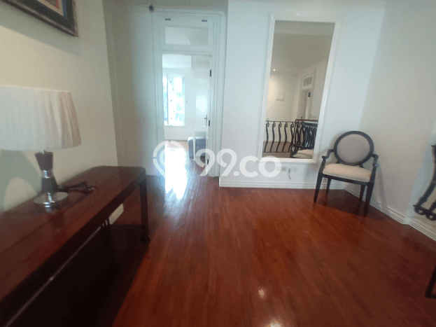 Rumah Kondisi Baik Disewakan di Pondok Indah, Jakarta Selatan LT 422m2, LB 650m2 Rumah Kondisi Baik Disewakan di Pondok Indah, Jakarta Selatan LT 422m2, LB 650m2