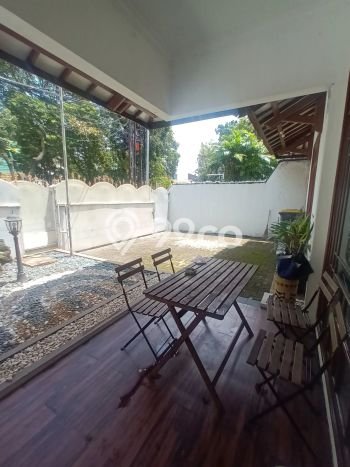Disewakan Rumah Nyaman di Kebayoran Baru Harga Rp 550 Juta/ Tahun Disewakan Rumah Nyaman di Kebayoran Baru Harga Rp 550 Juta/ Tahun