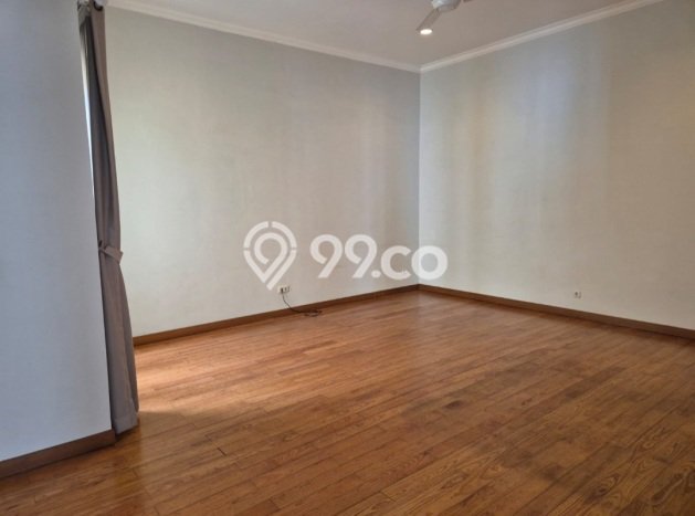 Sewa Rumah Strategis LT 483m2 / LB 500m2 di Pondok Indah, Jakarta Selatan Sewa Rumah Strategis LT 483m2 / LB 500m2 di Pondok Indah, Jakarta Selatan