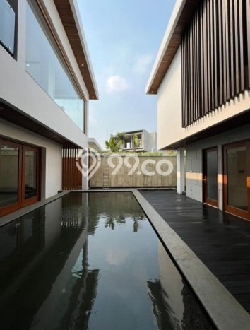 Rumah Mewah LB 640m2 Siap Pakai Desain Elegan di Pondok Indah, Jakarta Selatan Rumah Mewah LB 640m2 Siap Pakai Desain Elegan di Pondok Indah, Jakarta Selatan