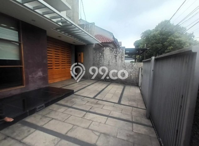 Rumah Elit Modern Siap Huni di Gandaria Jakarta Selatan Rumah Elit Modern Siap Huni di Gandaria Jakarta Selatan