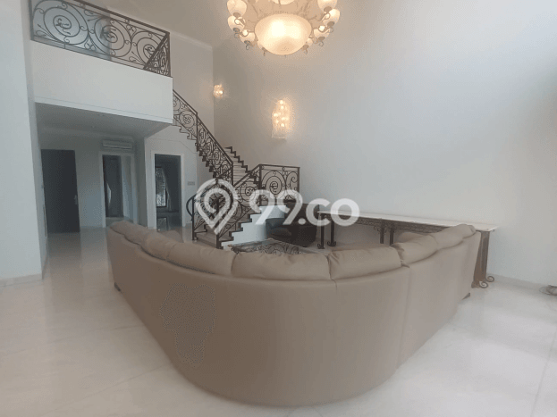 Hunian Ideal dengan LT 300m2 & LB 450m2 Dikontrakkan di Pondok Indah Hunian Ideal dengan LT 300m2 & LB 450m2 Dikontrakkan di Pondok Indah