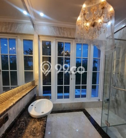 For Sale! Luxury House LT 627m2 Desain Modern di Pondok Indah For Sale! Luxury House LT 627m2 Desain Modern di Pondok Indah