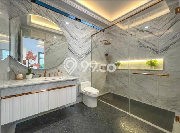 Rumah Eksklusif Dijual LT 319m2 di Kelapa Gading, Jakarta Utara Rumah Eksklusif Dijual LT 319m2 di Kelapa Gading, Jakarta Utara