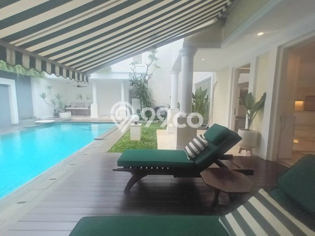 Rumah Kondisi Baik Disewakan di Pondok Indah, Jakarta Selatan LT 422m2, LB 650m2 Rumah Kondisi Baik Disewakan di Pondok Indah, Jakarta Selatan LT 422m2, LB 650m2