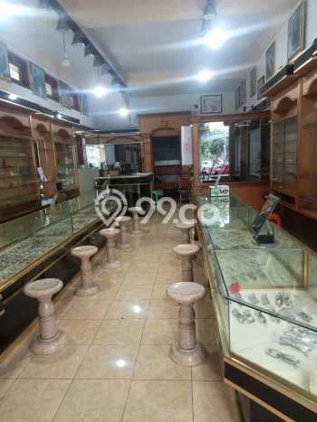 Disewakan Ruko di Kawasan Ramai Malang Kota Luas 80m2 Disewakan Ruko di Kawasan Ramai Malang Kota Luas 80m2