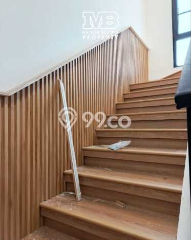 For Sale! Premium House LT 240m2 Desain Modern di BSD For Sale! Premium House LT 240m2 Desain Modern di BSD