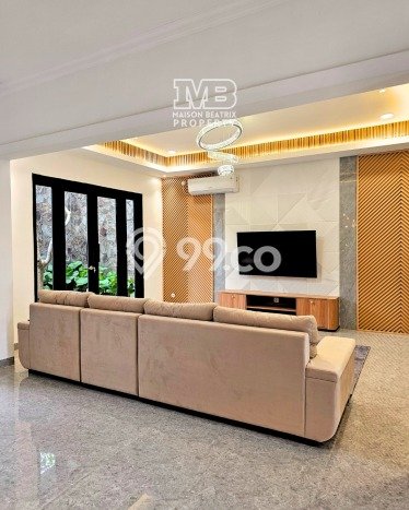 Rumah Mewah LB 200m2 Siap Pakai Desain Elegan di BSD, Tangerang Rumah Mewah LB 200m2 Siap Pakai Desain Elegan di BSD, Tangerang