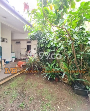 Rumah Elit LB 260m2 Siap Pakai Desain Elegan di BSD, Tangerang Rumah Elit LB 260m2 Siap Pakai Desain Elegan di BSD, Tangerang