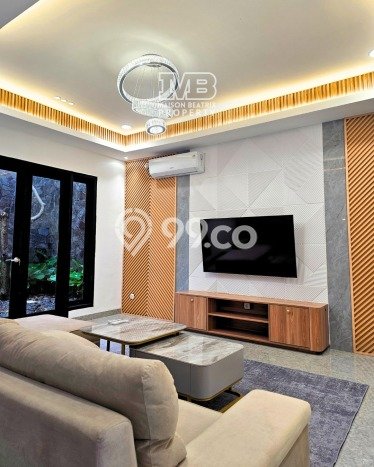 Rumah Mewah LB 200m2 Siap Pakai Desain Elegan di BSD, Tangerang Rumah Mewah LB 200m2 Siap Pakai Desain Elegan di BSD, Tangerang