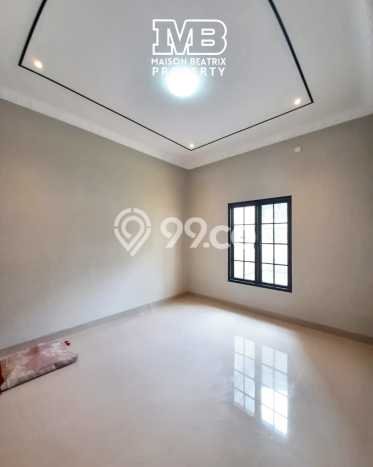 Rumah Mewah LB 135m2 Siap Pakai Desain Elegan di BSD, Tangerang Rumah Mewah LB 135m2 Siap Pakai Desain Elegan di BSD, Tangerang