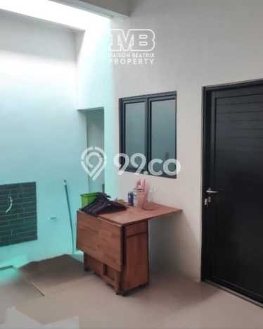 Rumah Modern Cantik 2 KT Siap Huni di BSD Rumah Modern Cantik 2 KT Siap Huni di BSD