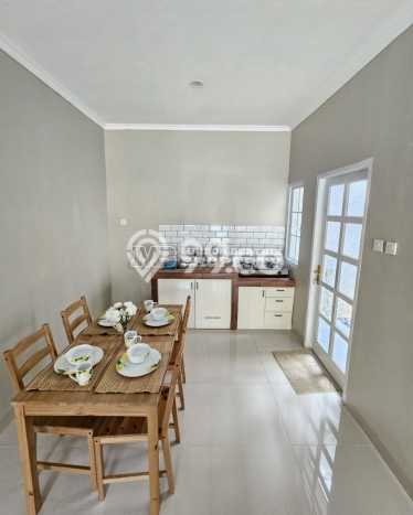 For Sale Hunian Rumah Nyaman 2 Kamar di BSD, Tangerang For Sale Hunian Rumah Nyaman 2 Kamar di BSD, Tangerang