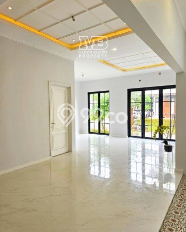 Rumah Elit Modern Siap Huni di BSD Tangerang Rumah Elit Modern Siap Huni di BSD Tangerang