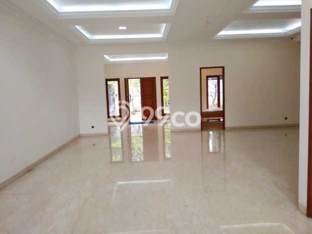 Rumah Elit Modern Tanpa Renovasi di Pejaten Jakarta Selatan Rumah Elit Modern Tanpa Renovasi di Pejaten Jakarta Selatan