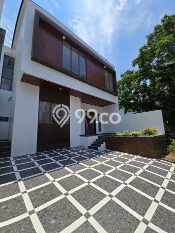 Rumah Mewah LB 300m2 Siap Pakai Desain Elegan di Batam Centre, Batam Rumah Mewah LB 300m2 Siap Pakai Desain Elegan di Batam Centre, Batam