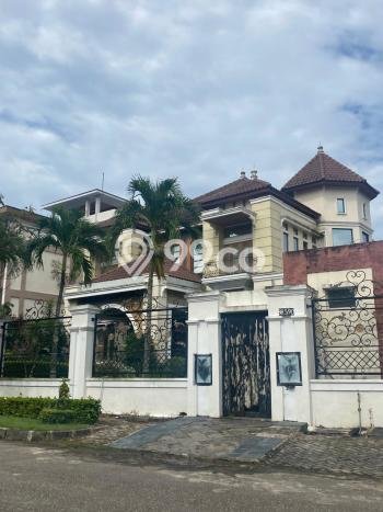 Ready to Use! Premium House LT 822m2 Desain Elegan di Batam Centre Ready to Use! Premium House LT 822m2 Desain Elegan di Batam Centre