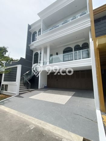 Rumah Mewah LB 490m2 Siap Pakai Desain Elegan di Batam Centre, Batam Rumah Mewah LB 490m2 Siap Pakai Desain Elegan di Batam Centre, Batam