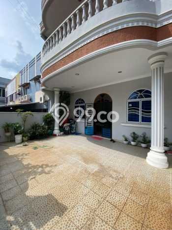 For Sale Rumah 5 Kamar Lokasi Ideal Bagus dan Strategis di Batam Centre For Sale Rumah 5 Kamar Lokasi Ideal Bagus dan Strategis di Batam Centre