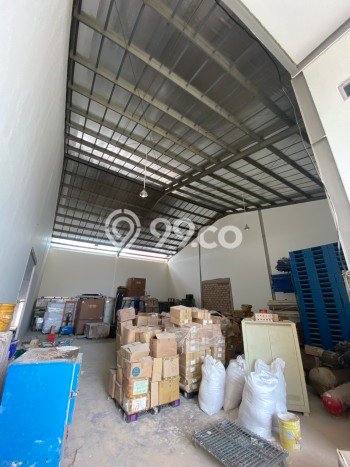 Unit Gudang Dijual di Batam LT 540m2 & LB 50m2 Unit Gudang Dijual di Batam LT 540m2 & LB 50m2