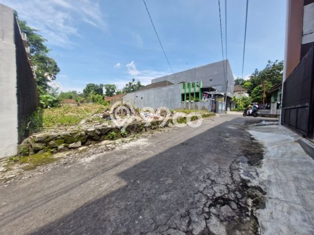 Lahan Kosong Dijual di Sleman dengan Area 110m2 Lahan Kosong Dijual di Sleman dengan Area 110m2