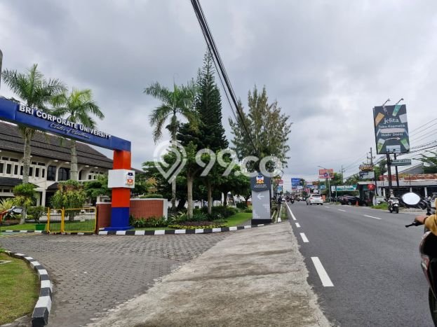 Tanah Kosong Dijual di Sleman dengan Area 300m2 Tanah Kosong Dijual di Sleman dengan Area 300m2