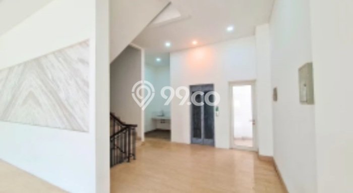 Ruko Usaha Dijual di BSD Tangerang Selatan LT 155m2 & LB 855m2 Ruko Usaha Dijual di BSD Tangerang Selatan LT 155m2 & LB 855m2