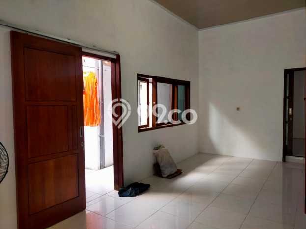 Lokasi strategis! Rumah siap pakai disewakan di Semarang Barat LB 120m2 Lokasi strategis! Rumah siap pakai disewakan di Semarang Barat LB 120m2