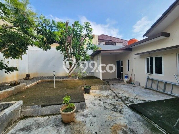 Rumah Mewah LB 135m2 Siap Huni Desain Elegan di BSB City, Semarang Rumah Mewah LB 135m2 Siap Huni Desain Elegan di BSB City, Semarang