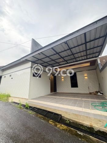 Rumah Modern Cantik 5 KT Siap Huni di Gunung Pati Rumah Modern Cantik 5 KT Siap Huni di Gunung Pati