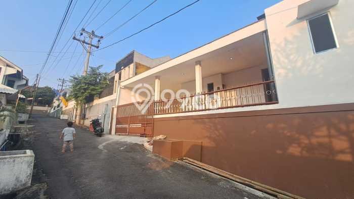 Rumah Modern Cantik 16 KT Bisa Langsung Pindah di Ngaliyan Rumah Modern Cantik 16 KT Bisa Langsung Pindah di Ngaliyan