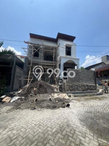 Dijual Rumah Eksklusif 4 KT di Manyaran, Semarang Dijual Rumah Eksklusif 4 KT di Manyaran, Semarang
