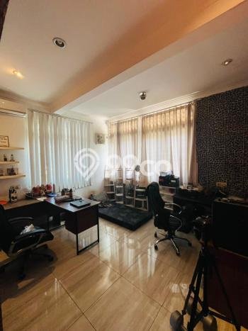 Siap Huni Rumah Mewah 5 Kamar di Semarang Barat Dekat ke Mana Pun Siap Huni Rumah Mewah 5 Kamar di Semarang Barat Dekat ke Mana Pun