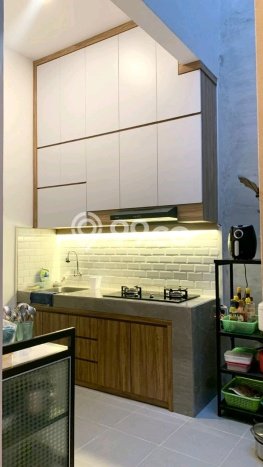 Disewakan Rumah Murah di Mulyosari Surabaya dengan 3 Kamar Tidur Disewakan Rumah Murah di Mulyosari Surabaya dengan 3 Kamar Tidur