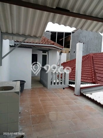 Ready to Use! Premium House LT 300m2 Desain Elegan di Kedung Baruk Ready to Use! Premium House LT 300m2 Desain Elegan di Kedung Baruk