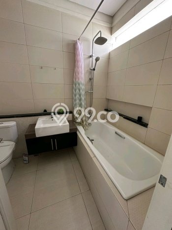Jarang Ada! Rumah Sewa 5 Kamar Bagus Siap Huni Citraland Jarang Ada! Rumah Sewa 5 Kamar Bagus Siap Huni Citraland
