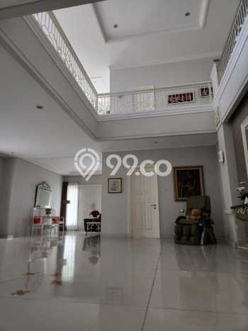 Ready to Use! Luxury House LT 731m2 Desain Modern di Surabaya Kota Ready to Use! Luxury House LT 731m2 Desain Modern di Surabaya Kota