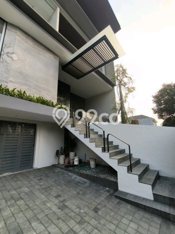 For Sale! Luxury House LT 300m2 Desain Elegan di Citraland For Sale! Luxury House LT 300m2 Desain Elegan di Citraland
