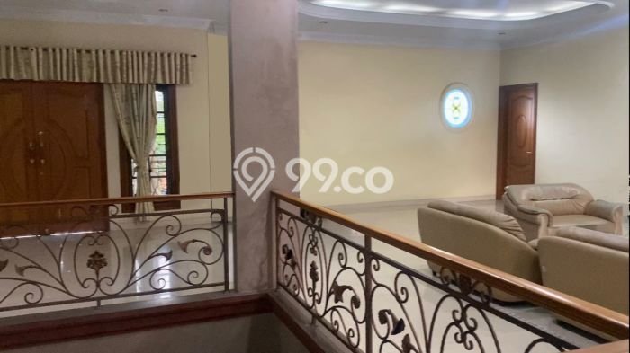 Hot Offer Hunian Mewah Ideal dan Luas di Kebon Jeruk, Jakarta Barat Hot Offer Hunian Mewah Ideal dan Luas di Kebon Jeruk, Jakarta Barat
