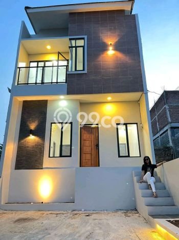 Jual Rumah Luas Megah Dengan View Eksklusif di Jangli, Semarang Jual Rumah Luas Megah Dengan View Eksklusif di Jangli, Semarang