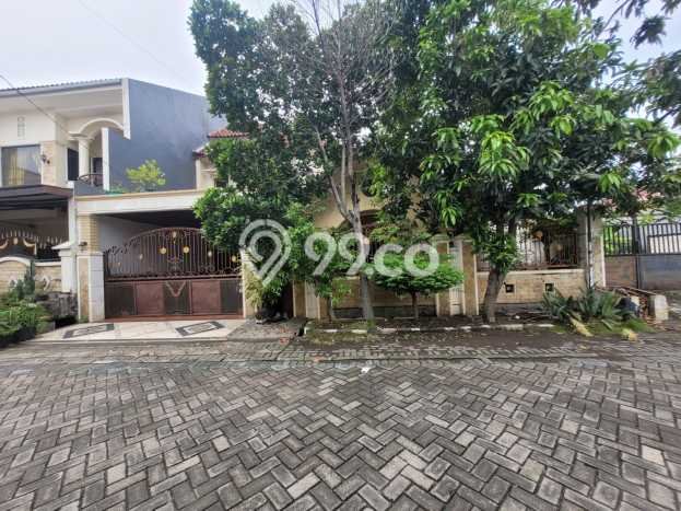 Dijual Cepat Rumah Strategis LT 325m2 LB 262m2 di Surabaya Cocok untuk Hunian Dijual Cepat Rumah Strategis LT 325m2 LB 262m2 di Surabaya Cocok untuk Hunian