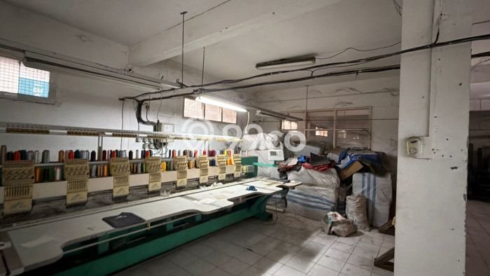 Pabrik Dijual Lokasi Emas di Taman Luas 4229m2 Pabrik Dijual Lokasi Emas di Taman Luas 4229m2