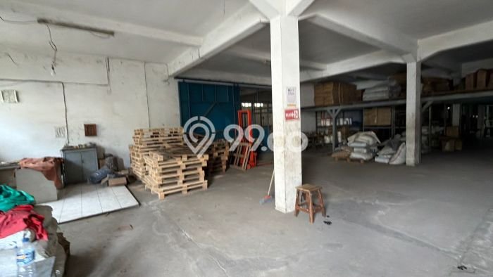 Pabrik Dijual Lokasi Emas di Taman Luas 4229m2 Pabrik Dijual Lokasi Emas di Taman Luas 4229m2