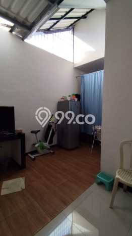 Jual Rumah Eksklusif 2 KT di Taman Holis Indah, Bandung Jual Rumah Eksklusif 2 KT di Taman Holis Indah, Bandung