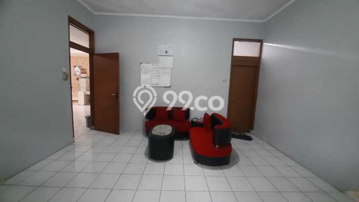 For Sale Rumah 6 Kamar Lokasi Ideal Bagus dan Strategis di Cimahi Utara For Sale Rumah 6 Kamar Lokasi Ideal Bagus dan Strategis di Cimahi Utara