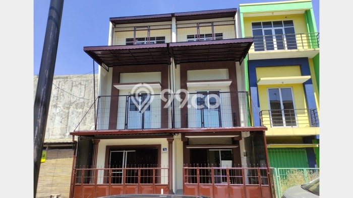 Lokasi Strategis! Dijual Ruko Bisnis di Gayungan, Surabaya Kondisi Baik Lokasi Strategis! Dijual Ruko Bisnis di Gayungan, Surabaya Kondisi Baik
