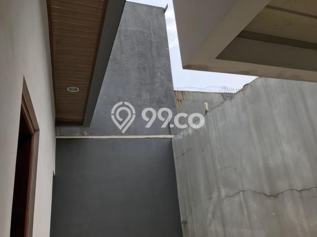 Jual Rumah Mewah Megah Dengan View Cantik di Taman Surya, Jakarta Barat Jual Rumah Mewah Megah Dengan View Cantik di Taman Surya, Jakarta Barat