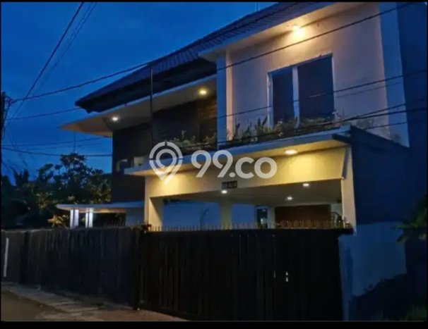 Rumah Elit Modern Siap Huni di Meruya Jakarta Barat Rumah Elit Modern Siap Huni di Meruya Jakarta Barat