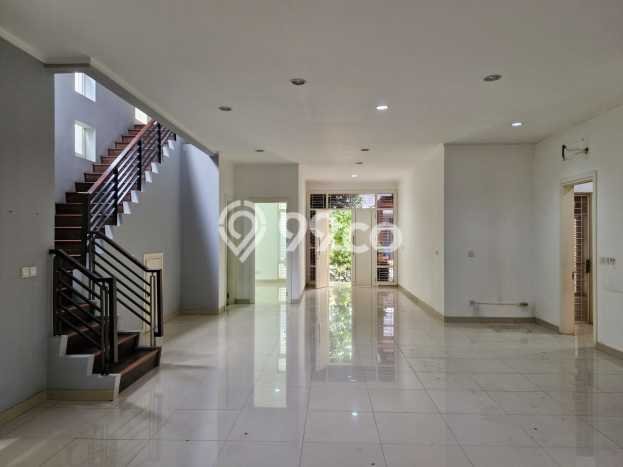 Rumah Eksklusif Dijual LT 279m2 di Kelapa Gading, Jakarta Utara Rumah Eksklusif Dijual LT 279m2 di Kelapa Gading, Jakarta Utara